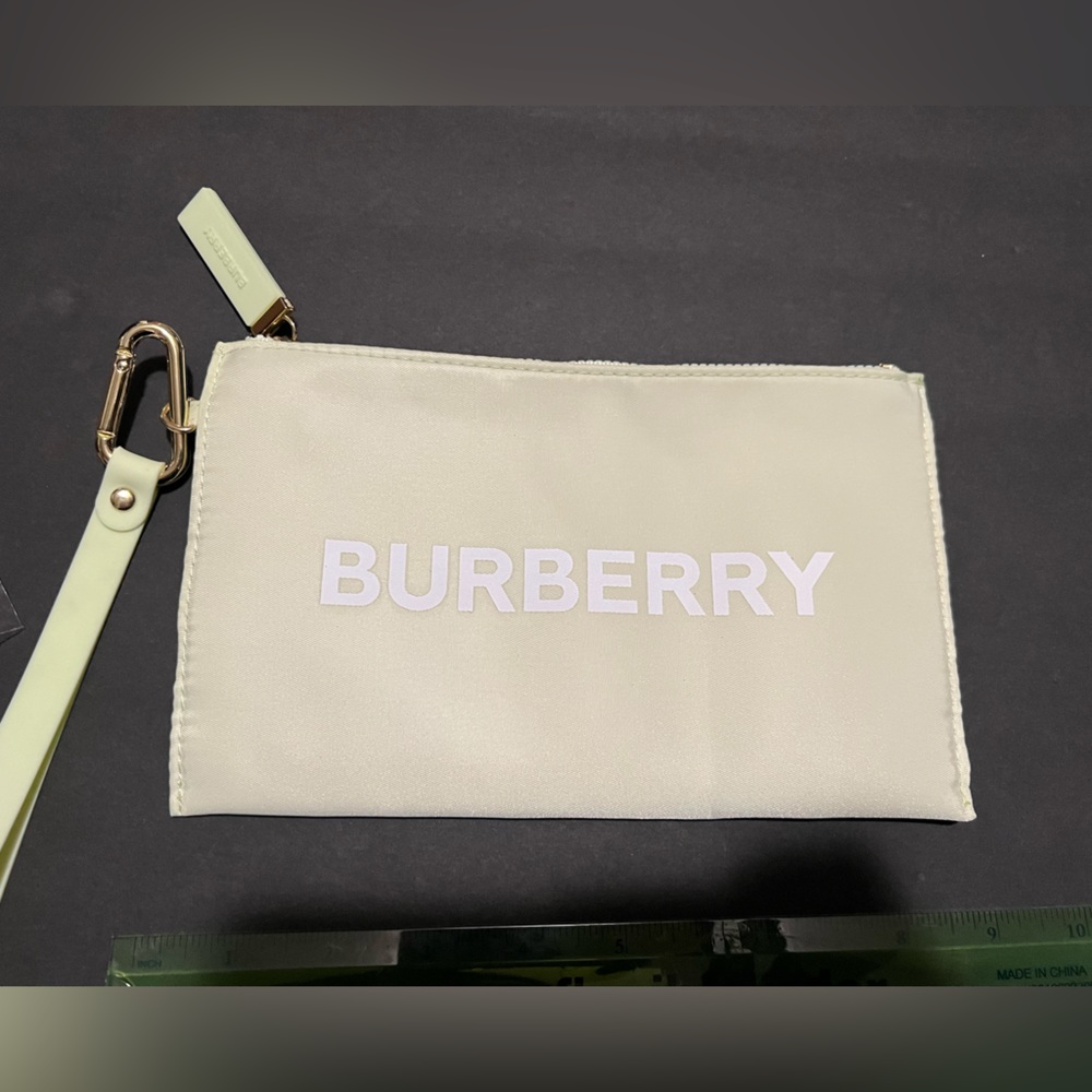 Small Burberry carry pouch